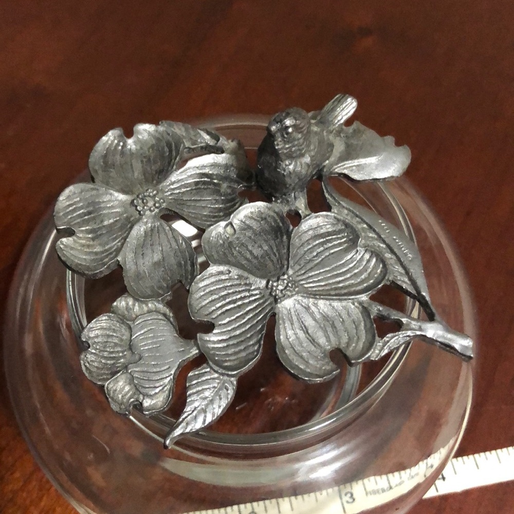 Potpourri jar
